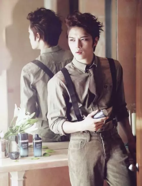 Idol K-Pop berbohong Koreaboo.com