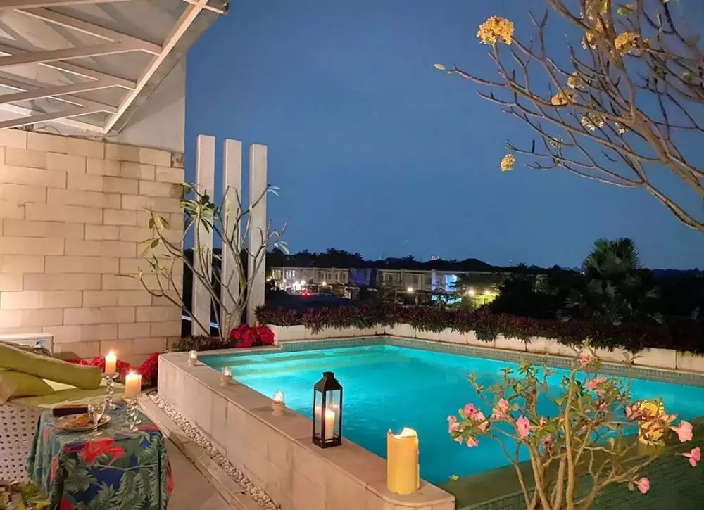 halaman belakang di rumah titi Instagram