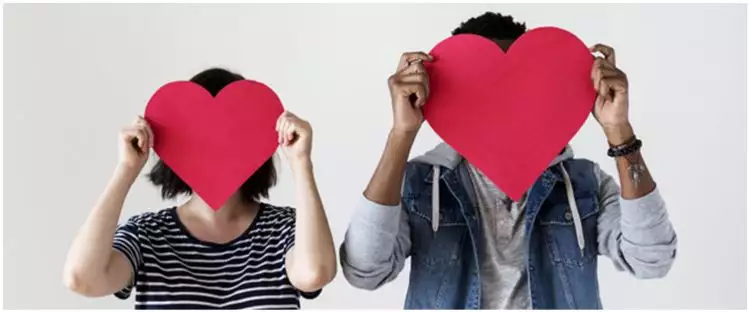 50 Kata-kata romantis rayakan anniversary, bikin hubungan langgeng