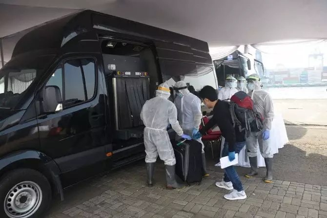 Potret penyelamatan ABK Covid Instagram/@tni_angkatan_laut