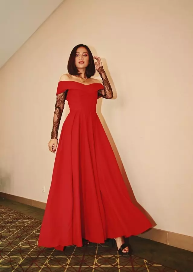 Gaya feminin Indah Permatasari Instagram