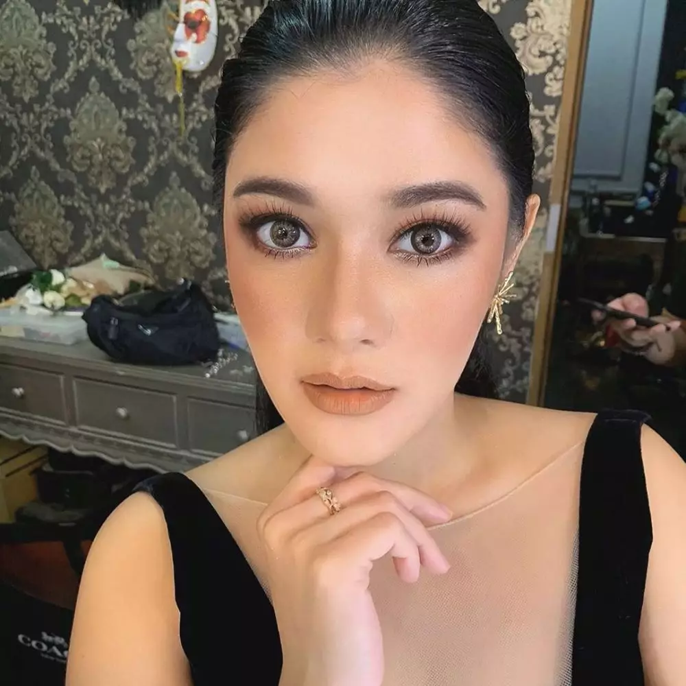 gaya photoshoot naysilla mirdad instagram