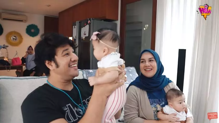 Momen Irish Bella dan Ammar Zoni asuh si kembar YouTube Momen Irish Bella dan Ammar Zoni asuh si kembar YouTube