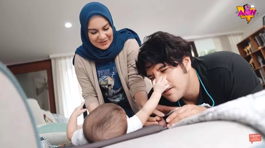 Momen Irish Bella dan Ammar Zoni asuh si kembar YouTube Momen Irish Bella dan Ammar Zoni asuh si kembar YouTube