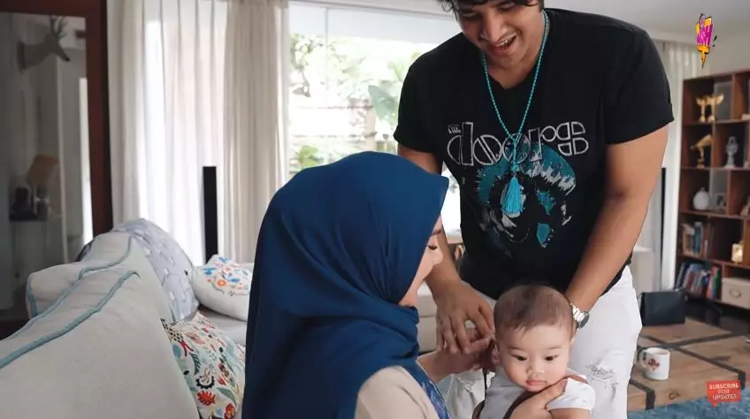 Momen Irish Bella dan Ammar Zoni asuh si kembar YouTube Momen Irish Bella dan Ammar Zoni asuh si kembar YouTube