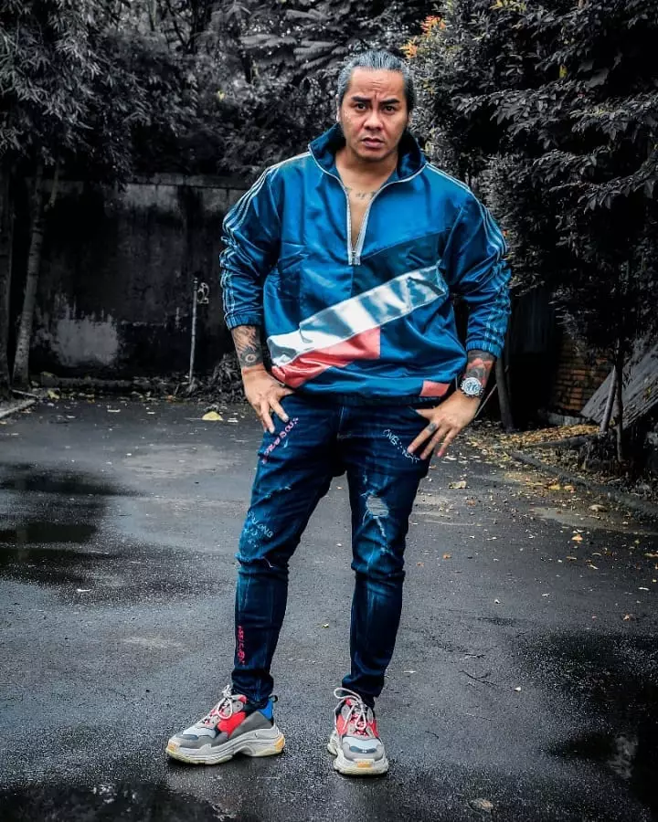 potret terkini ferdy tahier vokalis element instagram potret terkini ferdy tahier vokalis element instagram