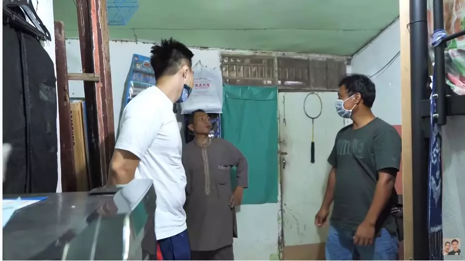 rumah pak slamet sebelum sesudah YouTube/Baim Paula rumah pak slamet sebelum sesudah YouTube/Baim Paula