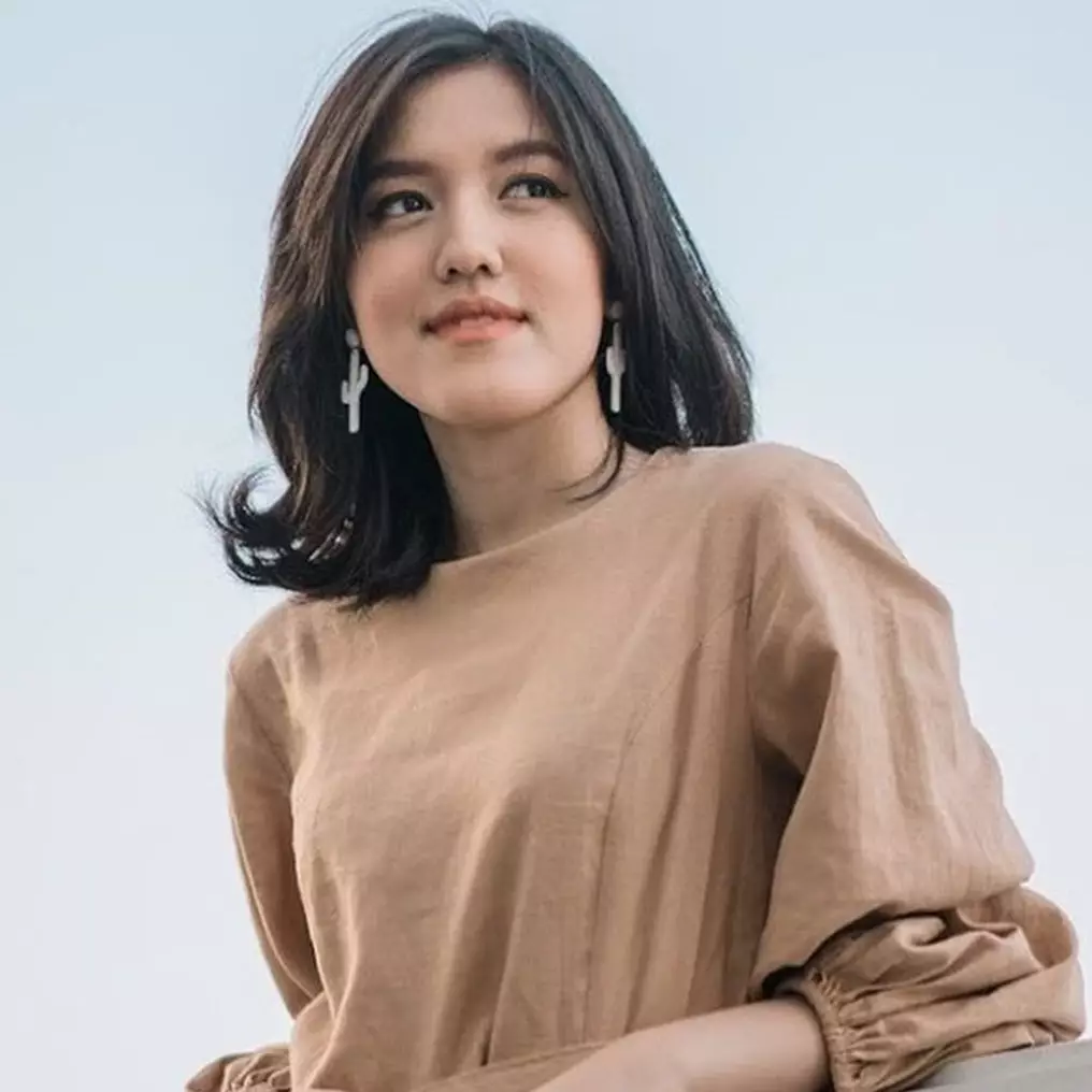 File:Ify Alyssa (signature).svg - Wikimedia Commons, image size:1016x1016