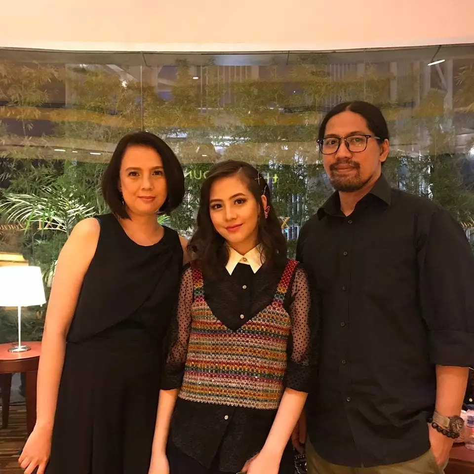 Adhisty Zara dan keluarga Instagram Adhisty Zara dan keluarga Instagram