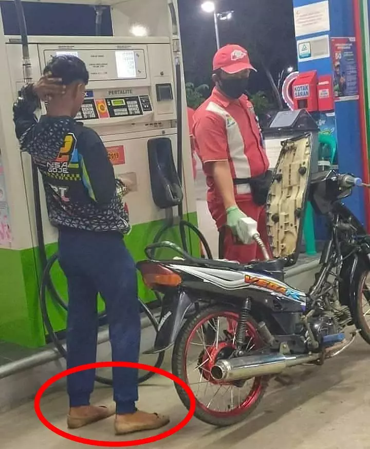momen absurd pengendara motor © 2020 instagram.com momen absurd pengendara motor © 2020 instagram.com
