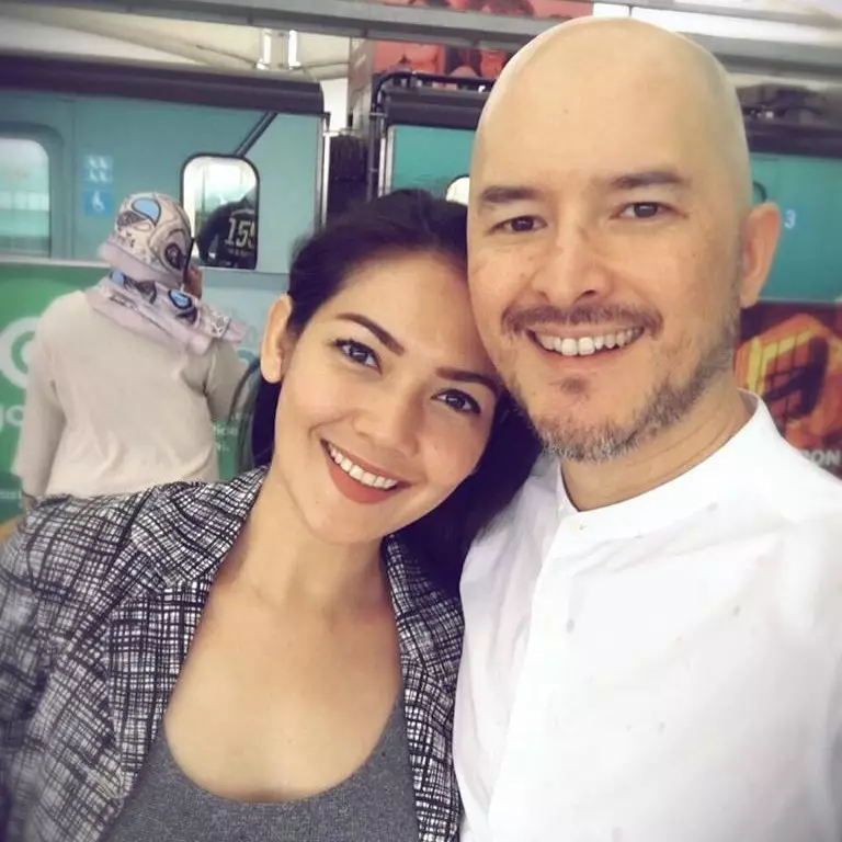 Alex Tian dan keluarga barunya Instagram