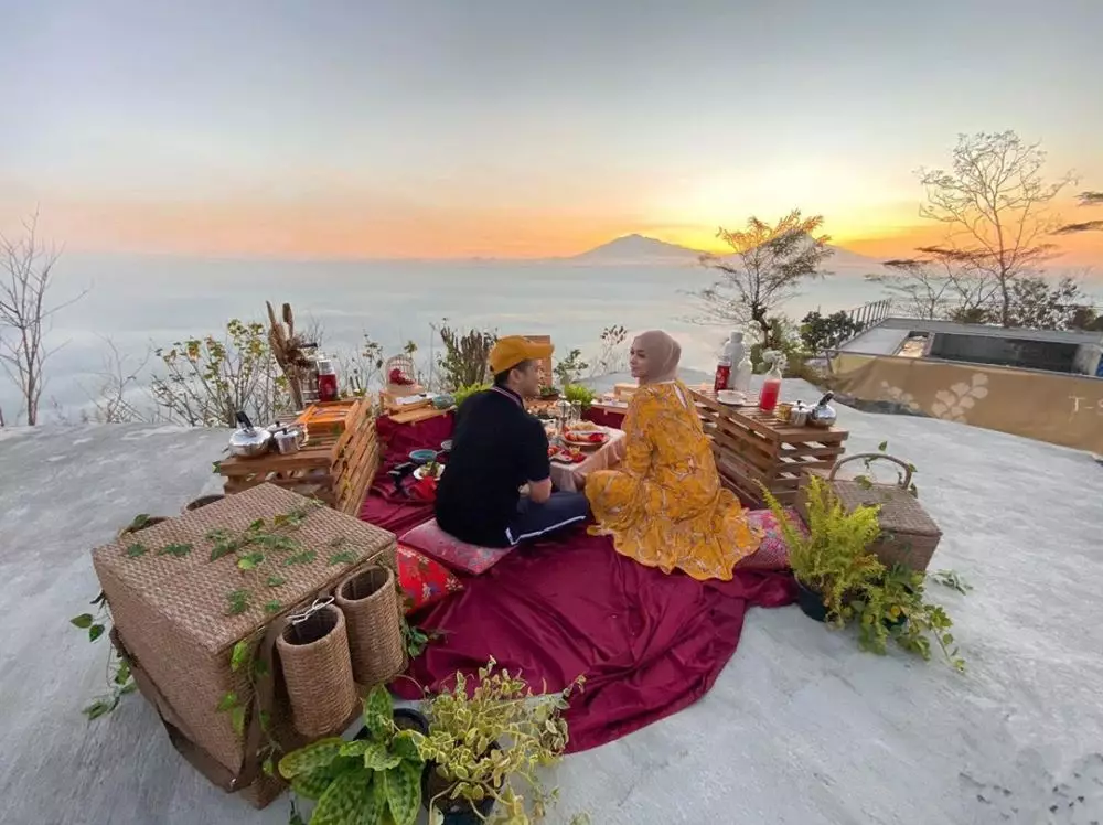 Seleb liburan era new normal © 2020 brilio.net