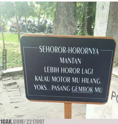 Meme horor ala orang Indonesia berbagai sumber