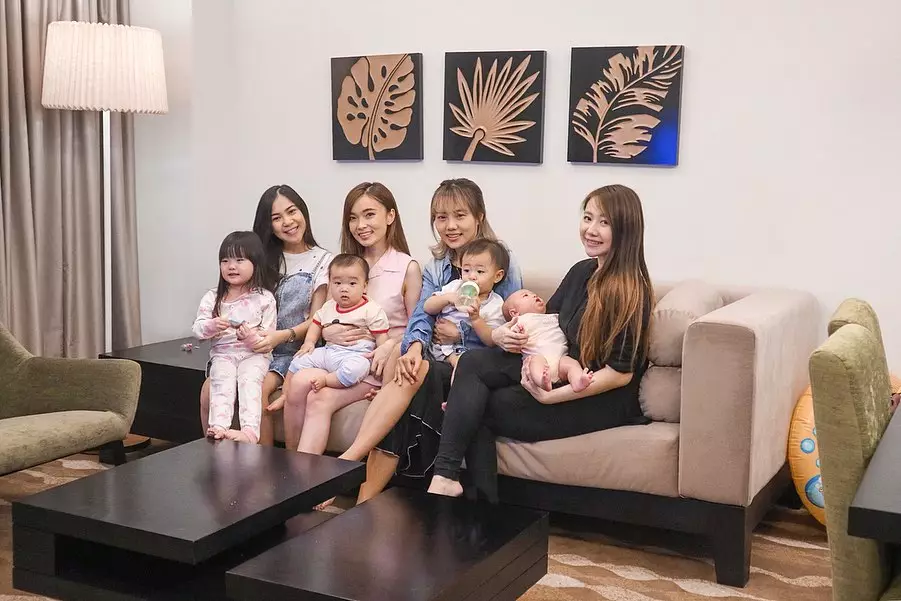 Potret kompak eks Cherrybelle Instagram