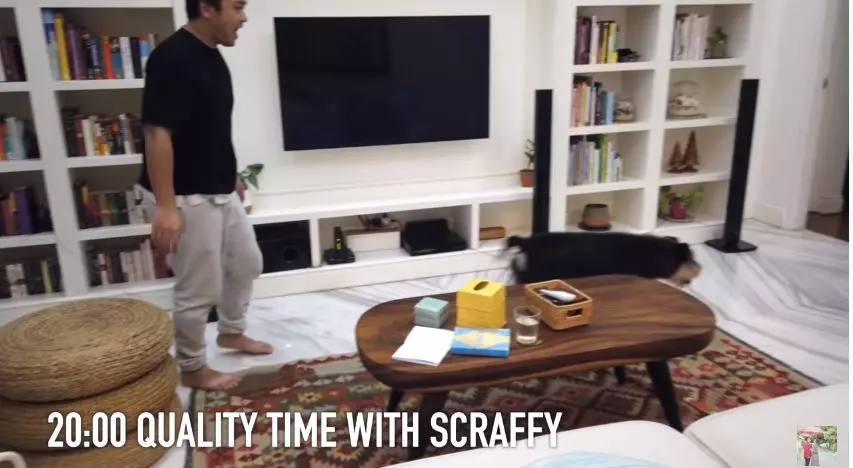 penampakan rumah rianti cartwright berbagai sumber