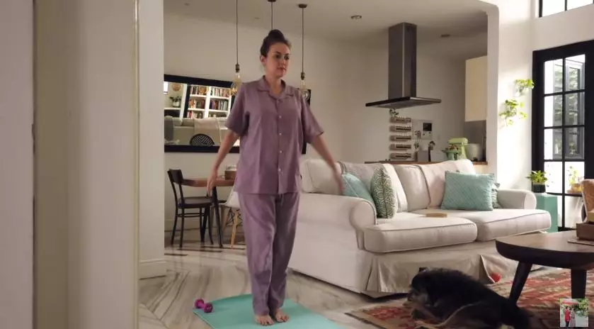 penampakan rumah rianti cartwright berbagai sumber