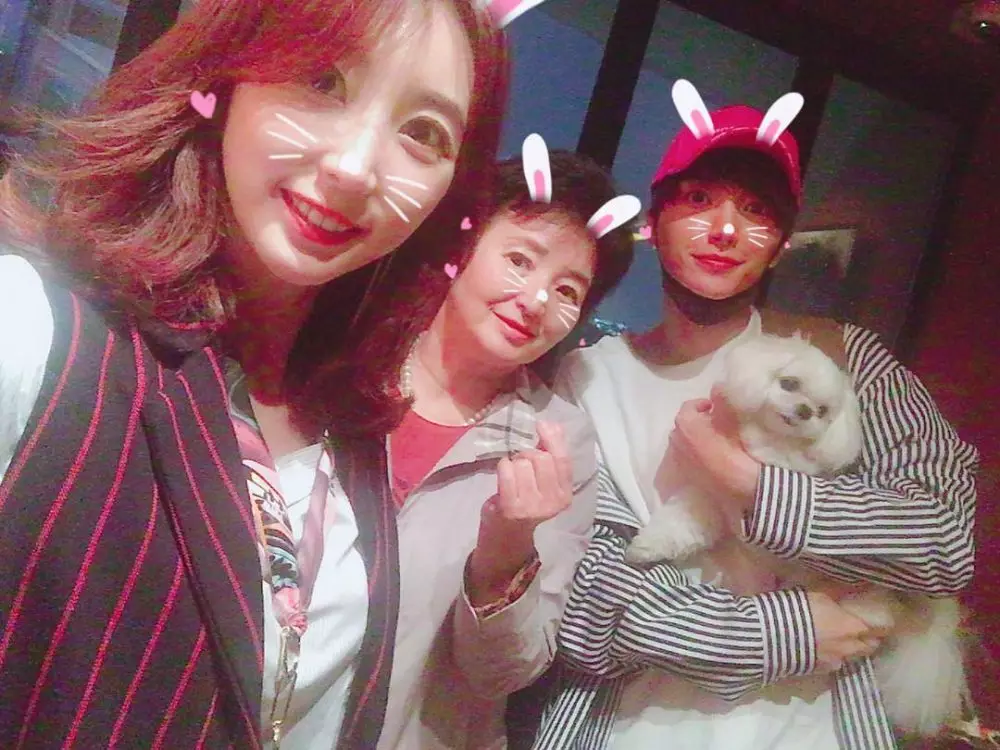 seleb korea bersaudara Berbagai Sumber