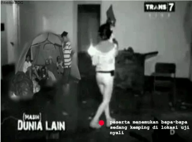Meme saat di tempat angker Berbagai sumber