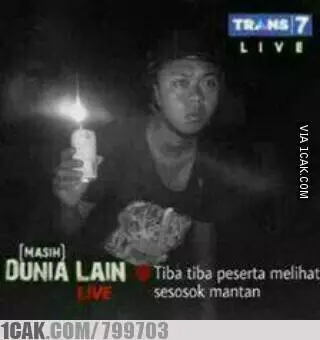 Meme saat di tempat angker Berbagai sumber