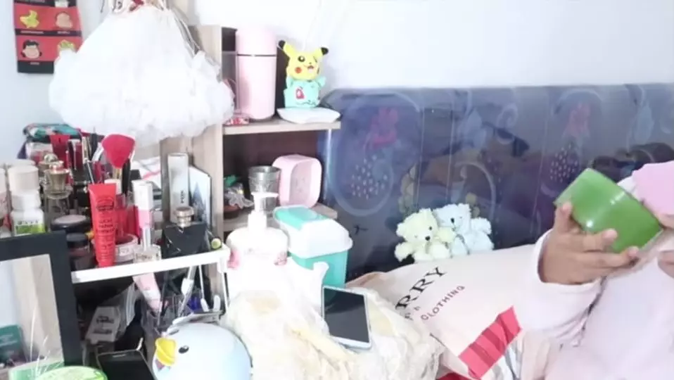 kamar Kekeyi instagram kamar Kekeyi instagram