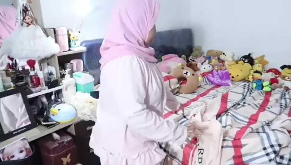 kamar Kekeyi instagram kamar Kekeyi instagram