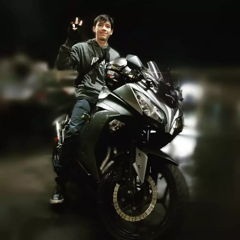 Jason adik Dahlia Poland Instagram