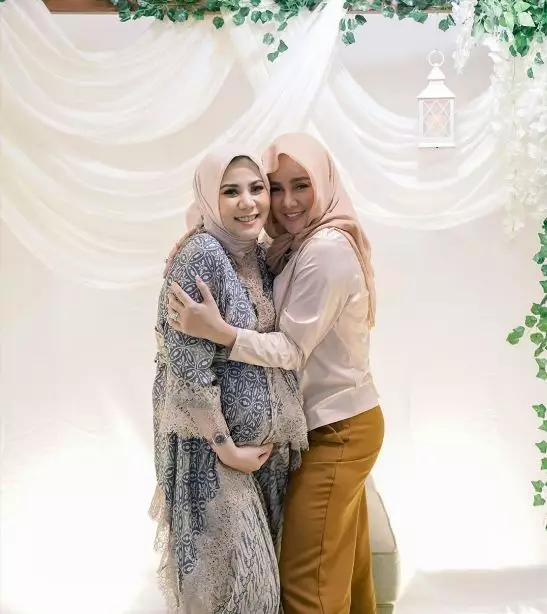 Olla dan Cynthia Ramlan Instagram