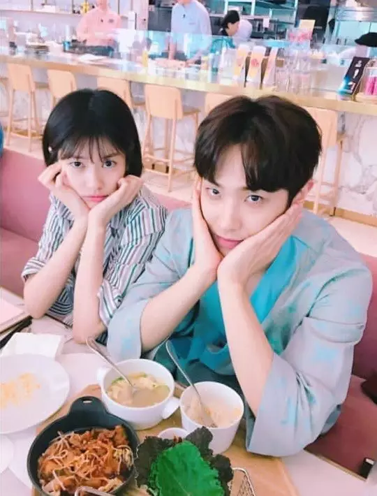 Lee Joon dan Jung So-min putus Twitter Lee Joon dan Jung So-min putus Twitter