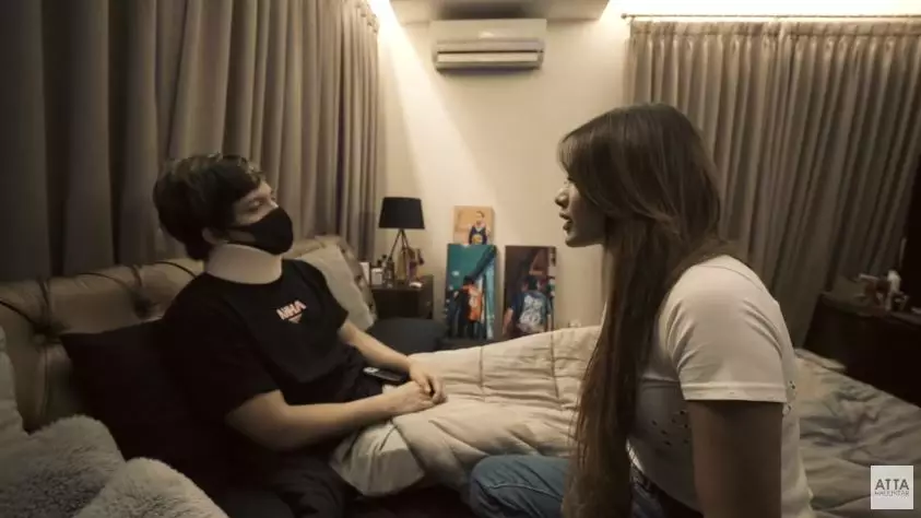 momen aurel jenguk atta youtube