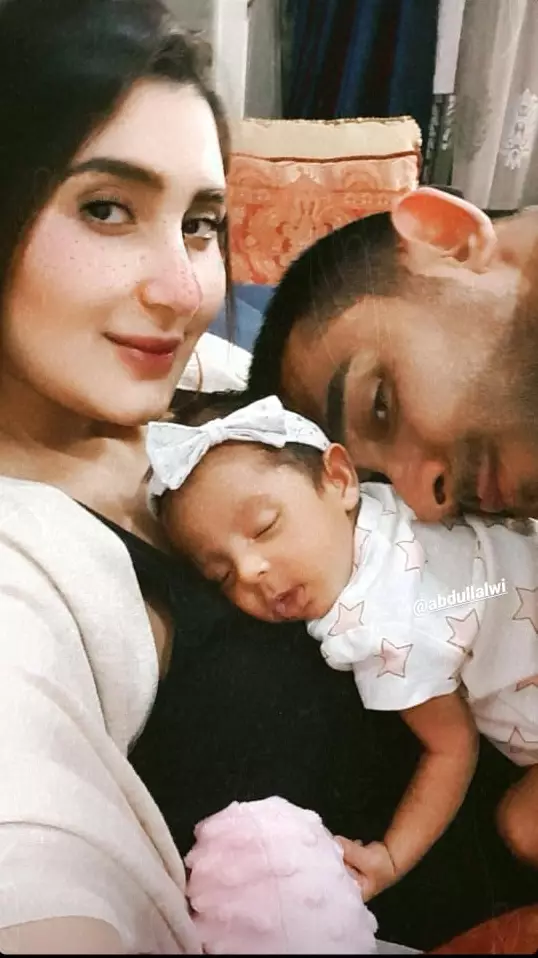 Abdulla Alwi momong anak instagram 