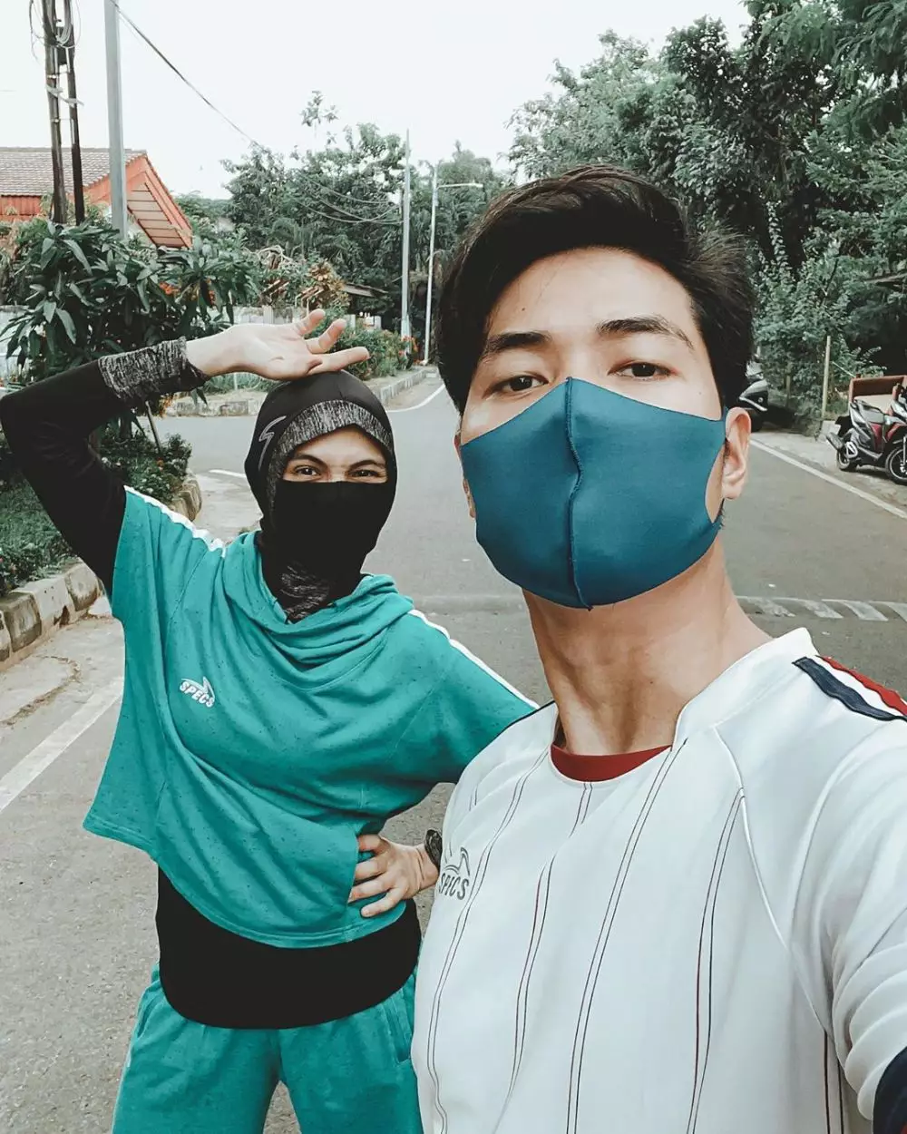 potret seleb olahraga lari bareng pasangan instagram