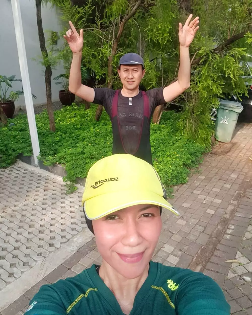 potret seleb olahraga lari bareng pasangan instagram