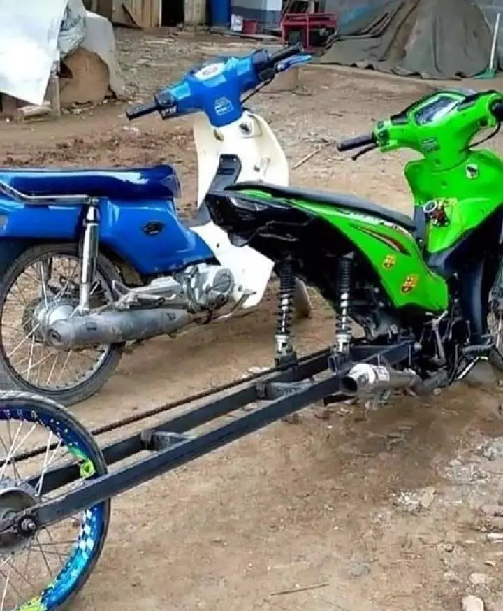 Kelakuan nyeleneh anak otomotif Berbagai sumber