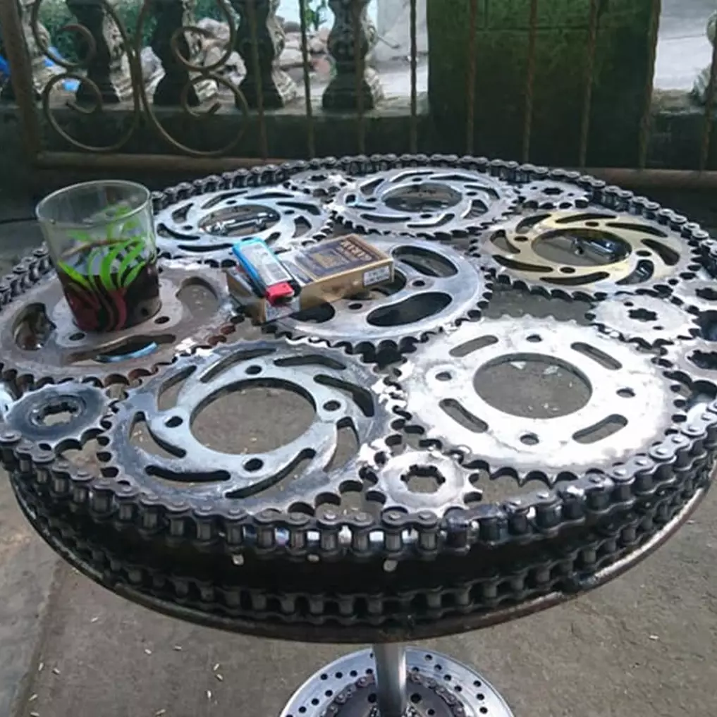 8 Kelakuan nyeleneh anak otomotif ini malah terlihat kreatif