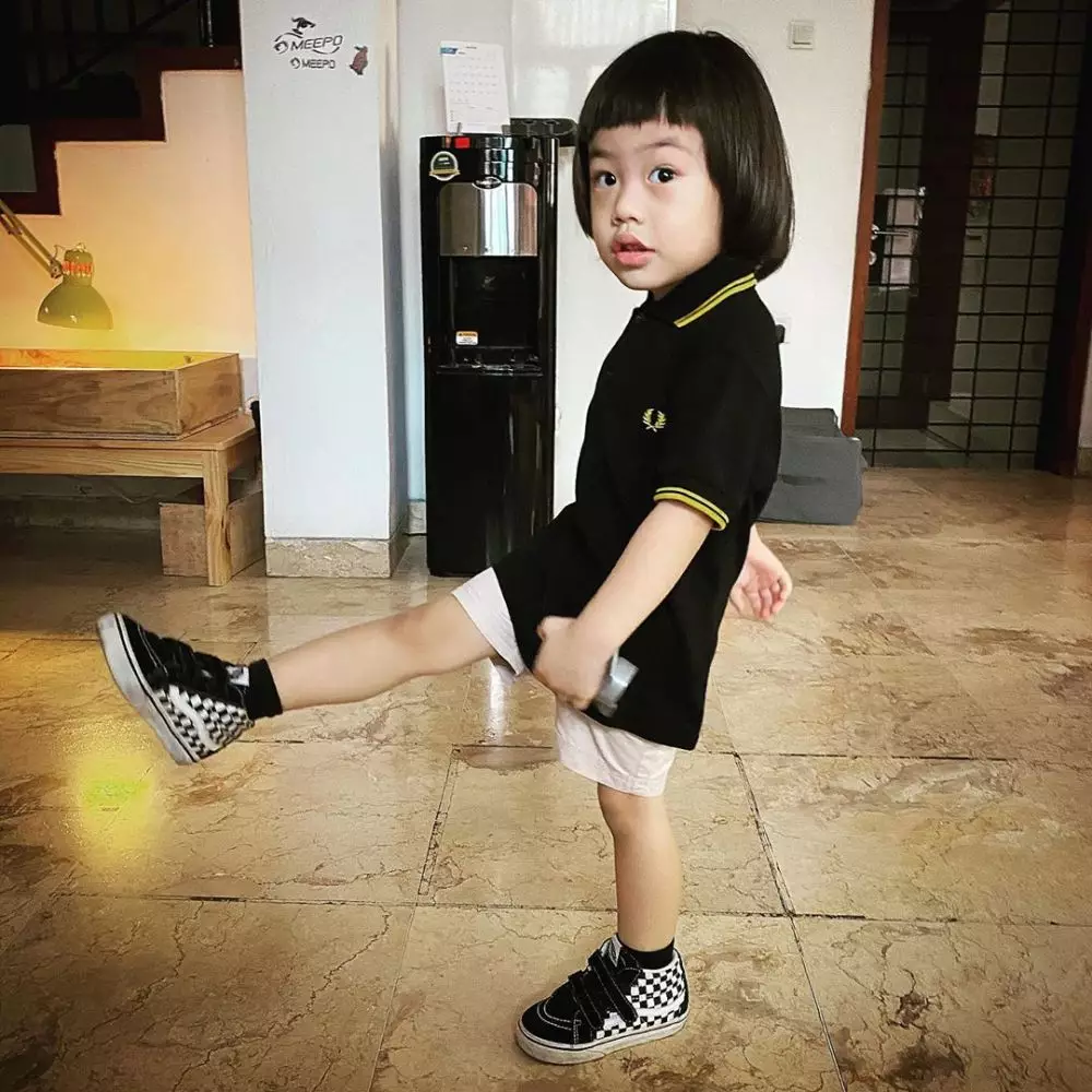 potret anak kedua omesh dan dian ayu instagram