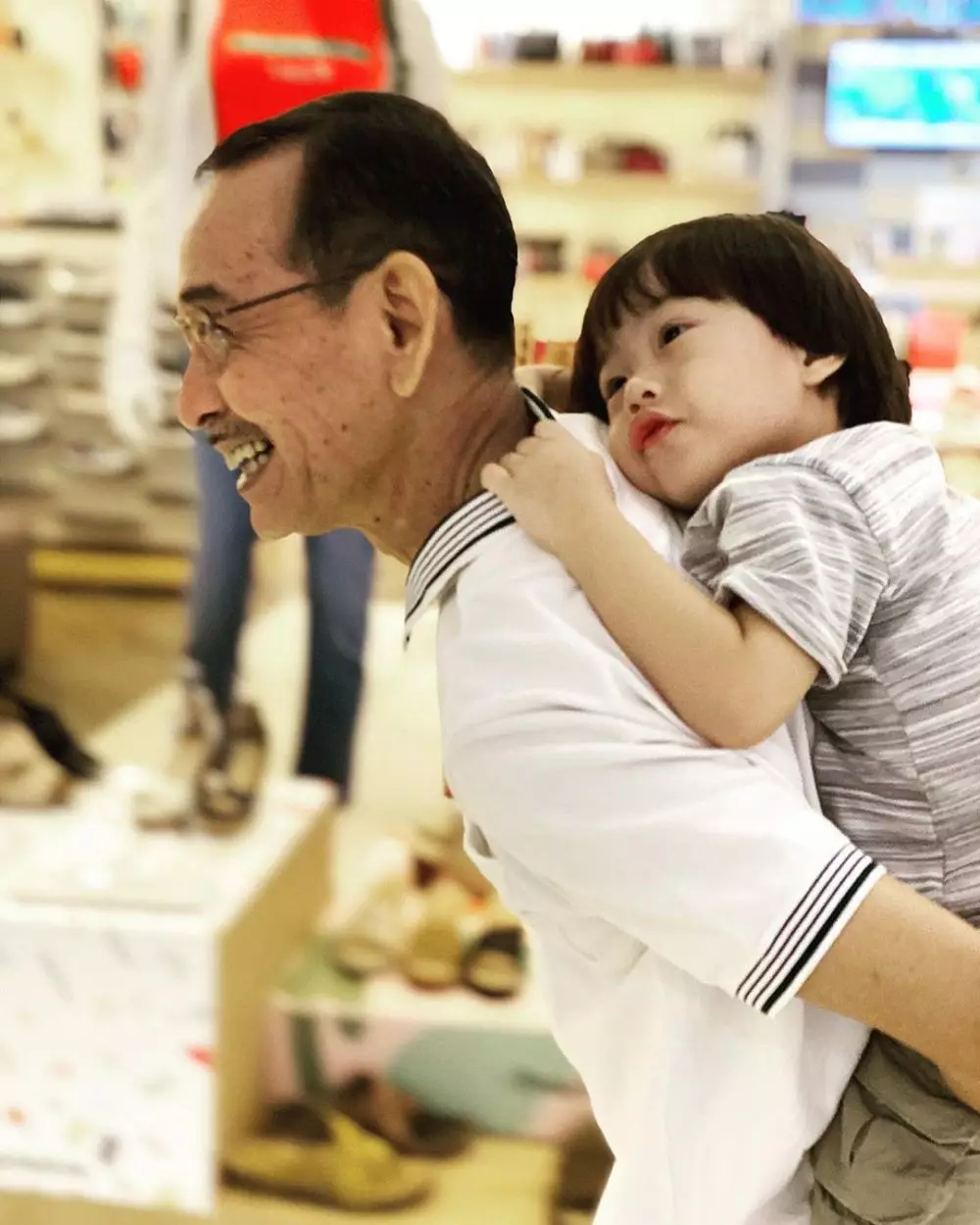 potret anak kedua omesh dan dian ayu instagram