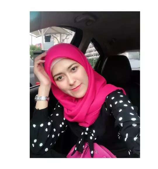 potret terbaru ade bunga mantan istri andika mahesa instagram potret terbaru ade bunga mantan istri andika mahesa instagram
