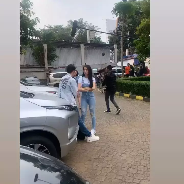 Momen syuting Natasha Wilona dan Stefan berbagai sumber Momen syuting Natasha Wilona dan Stefan berbagai sumber