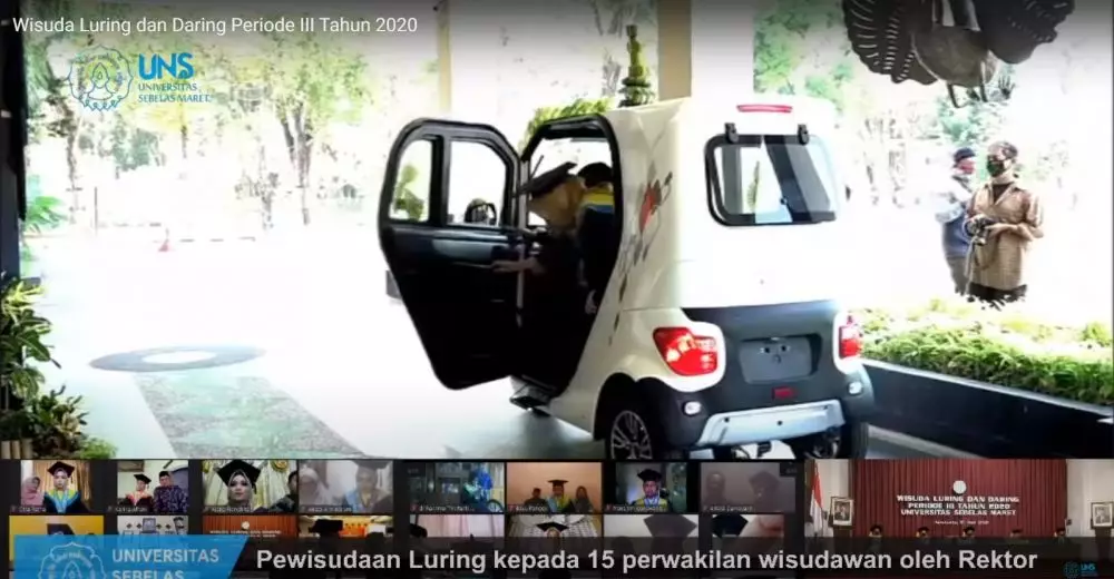 wisuda drive thru viral YouTube wisuda drive thru viral YouTube