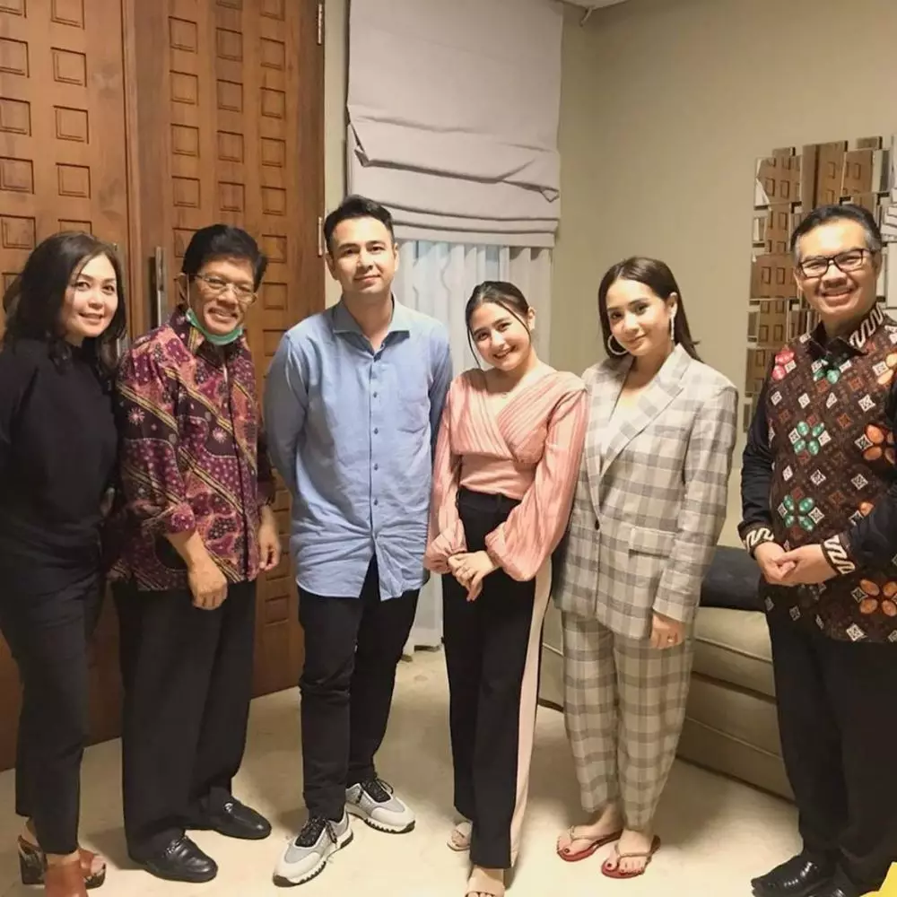 Prilly dan Nagita mirip  Instagram