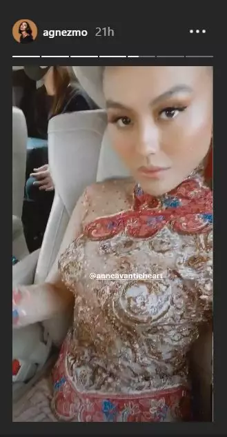 Agnez Mo pakai kebaya di acara keluarga Instagram