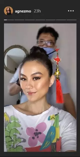 Agnez Mo pakai kebaya di acara keluarga Instagram
