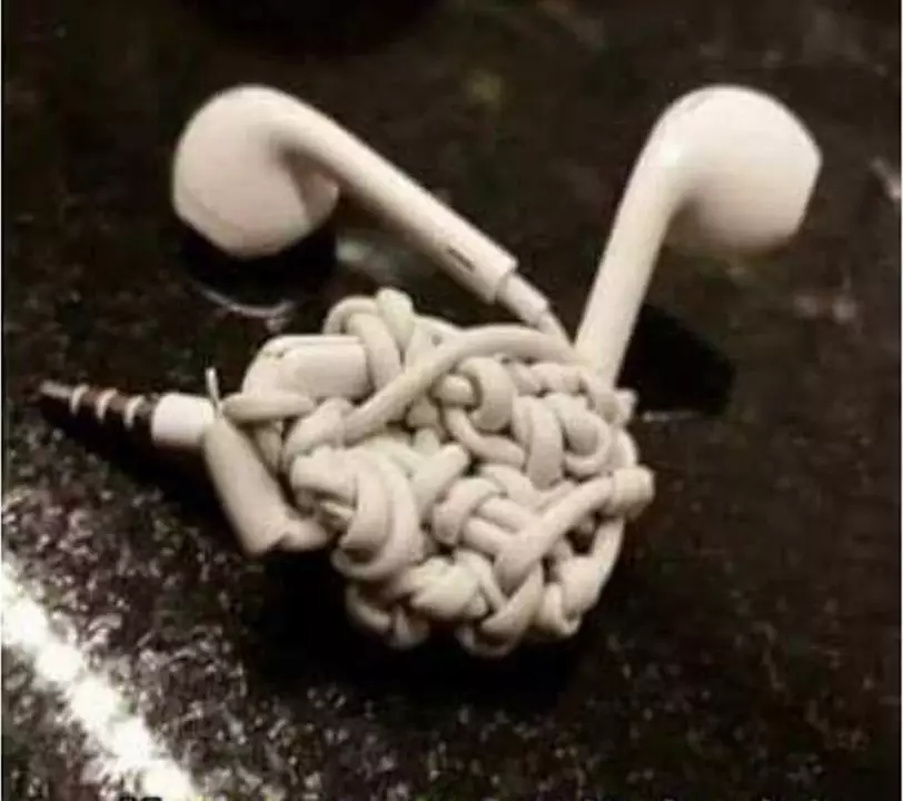 bentuk earphone Berbagai Sumber