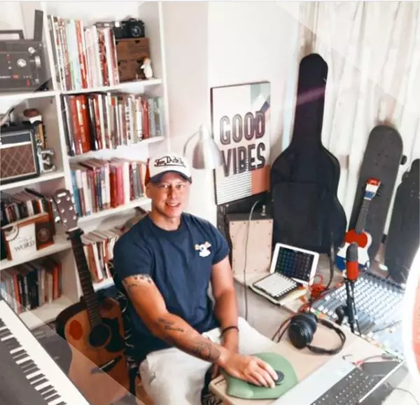 pierrerolandc Instagram pierrerolandc Instagram