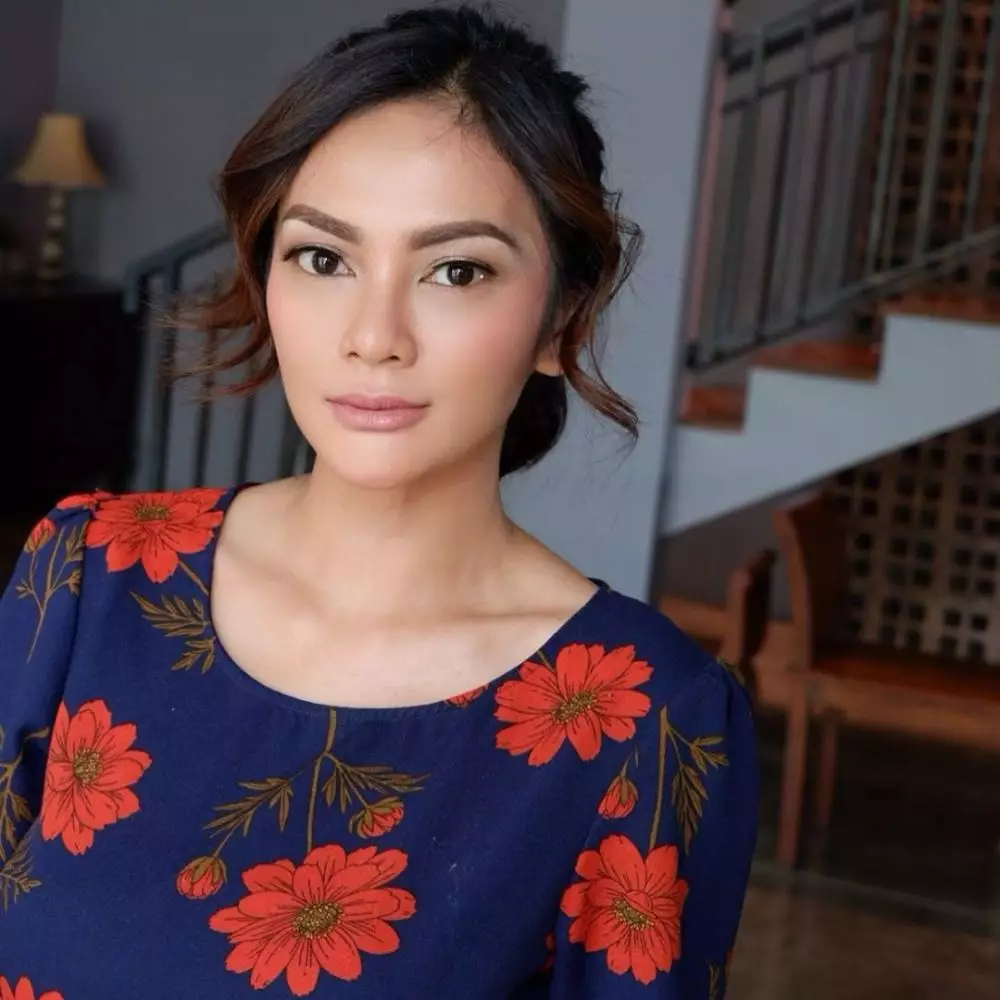 Aktris peran pelakor © 2020 brilio.net Instagram/@indahindriana ; Instagram/@dindakanyaa Aktris peran pelakor © 2020 brilio.net Instagram/@indahindriana ; Instagram/@dindakanyaa