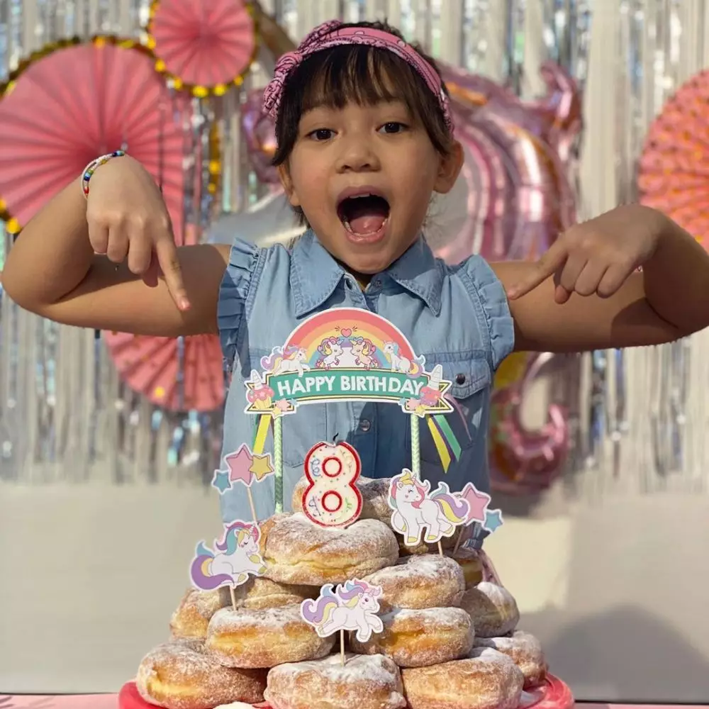 Ultah dan akikah anak Mona Ratuliu © 2020 brilio.net