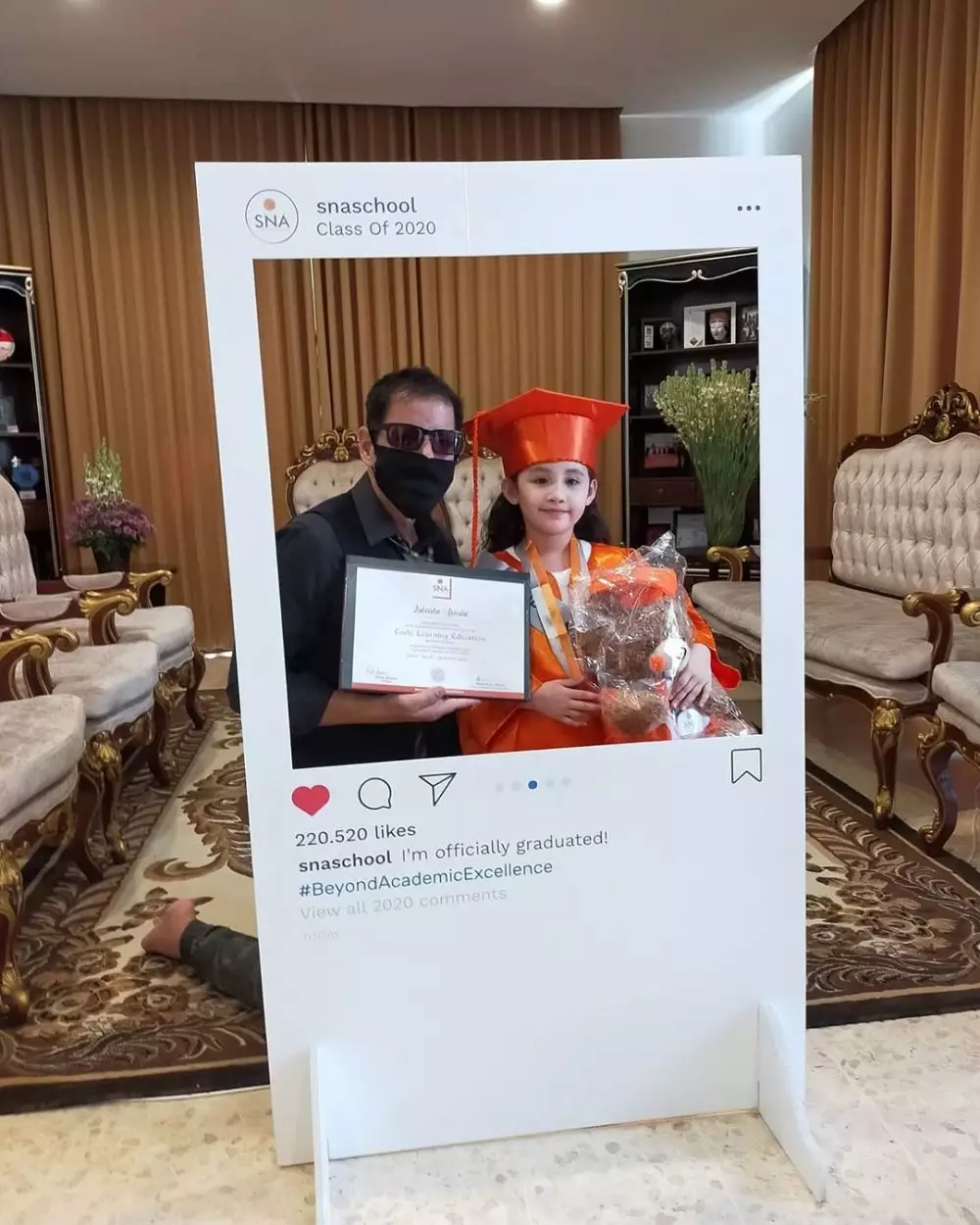 momen wisuda TK anak seleb Instagram momen wisuda TK anak seleb Instagram