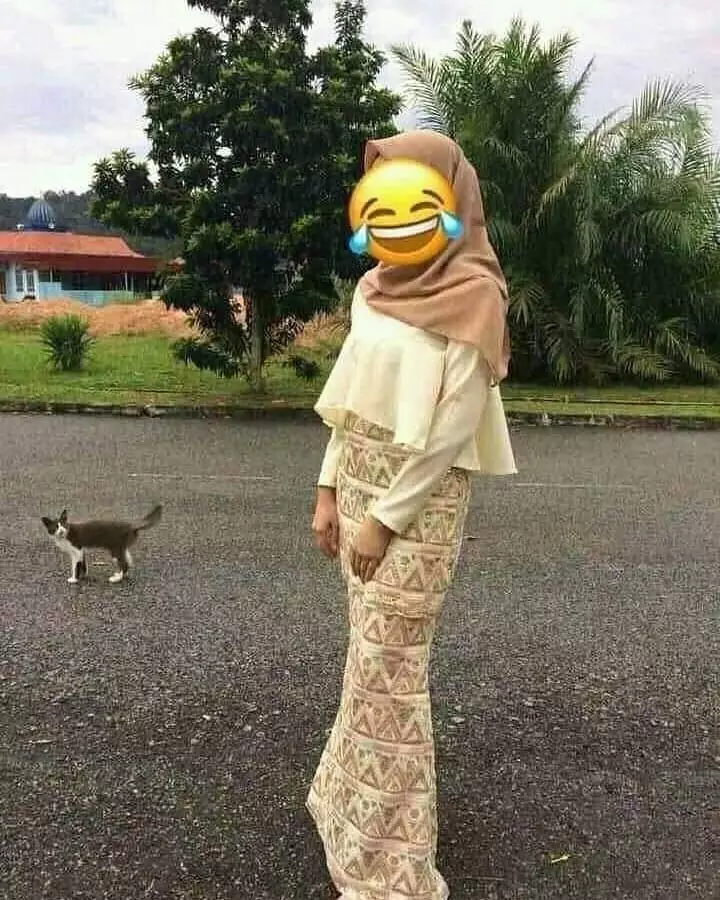 momen absurd cewek di jalan © 2020 instagram.com