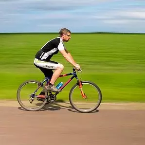 Bersepeda atau lari, mana yang lebih efektif turunkan berat badan?