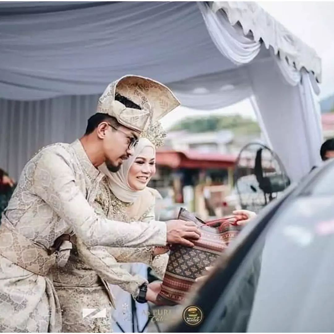 9 Momen unik pernikahan dengan konsep drive thru